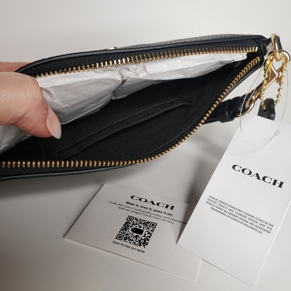 NWT Coach Logo Polished Pebble Leather Small Zip Top Wristlet - Picture 3 of 10